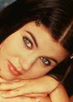 TIFFANI-AMBER THIESSEN NUDE