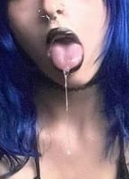 BLUEHAIRGOTHGRL