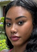THEREALRENNAE