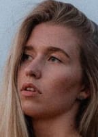 LEONIE.CHRISTINE