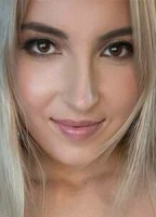 BUSTYVERONICA
