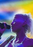 YOLANDI VISSER