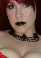 HOMEALONEHOUSEWIFE6969
