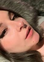 ZASTELA NUDE