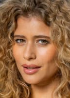 ISADORA CRUZ