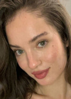 VIVIENNEUMANN
