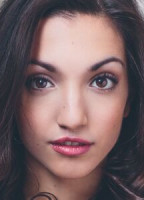 JULIA MACCHIO