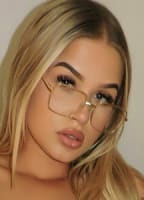 THEBLONDEBADDIEE