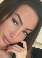 PETITE KIRA