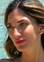 LUANA ATERRANO