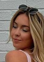 CAITLIN BETTERLY NUDE
