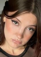 SELENAREDHEAD