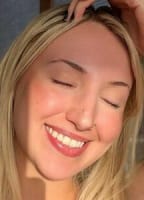 YOURSWEETCHLOE