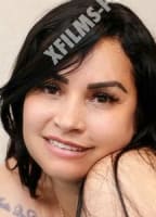 GABY UZTARIZ