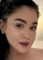 MONICAHUGETITS