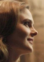 EMILY DESCHANEL NUDE