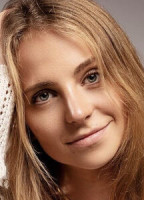 ALINA SOPHIE HOLST