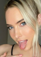 DANI SHARP