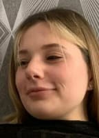 NIKABUSTY