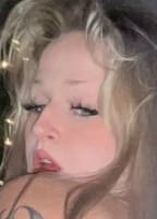 DUMBBLONDEBITXH