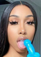 MADGALKRIS NUDE