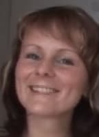 WER KENNT DIESE DAME