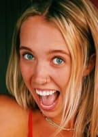 LEXI HULL