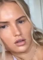 URHARLOW NUDE