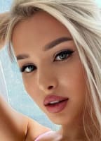 LILY SHAMS