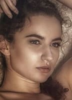 SARAH LHOUCHENS