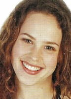 LARA SACHER
