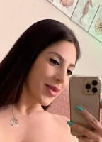 SOFIE CAKES / YUMMYCAKESXO