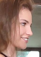 VIVIEN KESZTHELYI