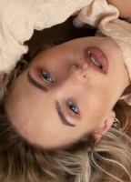 BELLA MUR