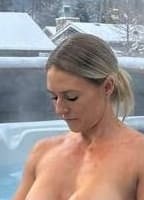 CHONTELLE SUMMER HOTWIFE NUDE