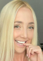 BLONDEBUNNIXO
