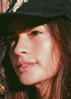 THAYSSA CUNHA