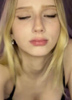 LOVELYLAVIE