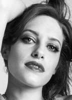 CARLY CHAIKIN NUDE
