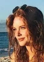 ABIGAIL COWAN NUDE