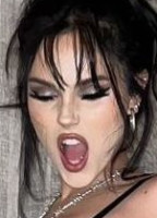 MAGGIE LINDEMANN NUDE