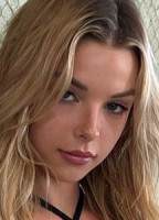 MADI TEEUWS NUDE