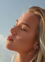 LEONARDA FARKAS NUDE