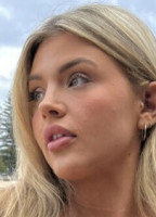 ELLIE DAY