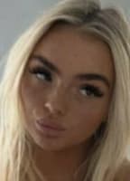 LEAKE NUDE