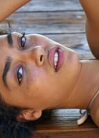 RAVEN SI NUDE
