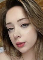 ELISEUCHAN NUDE