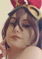 ANUHIU NUDE