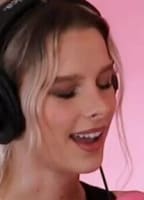 HOTTERONESPOD NUDE