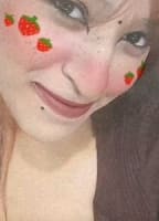 LIVINGRAVES NUDE